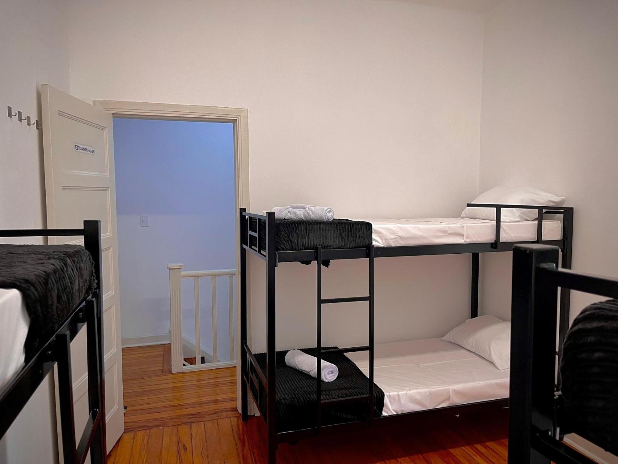 Urban Nomad Hostel And Food Av Paulista サンパウロ エクステリア 写真